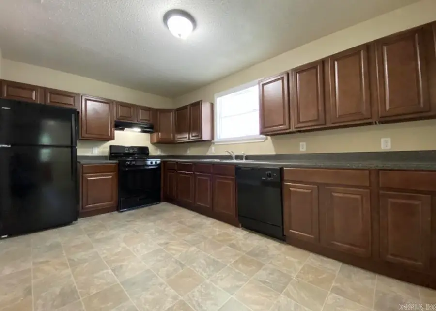 4909 School St, North Little Rock, AR 72117 - #2