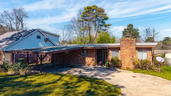 9304 6th Street, Little Rock, AR 72205