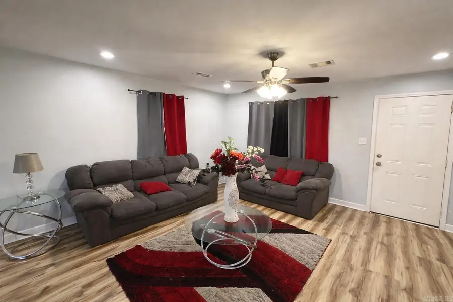 8601 W 33rd Street, Little Rock, AR 72204 - #3