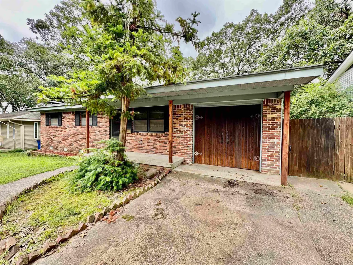 900 W 51st St, North Little Rock, AR 72118 - #1