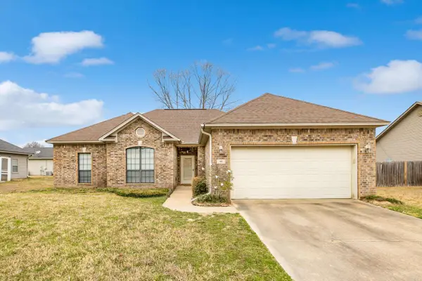 98 Westfield Loop, Little Rock, AR 72210