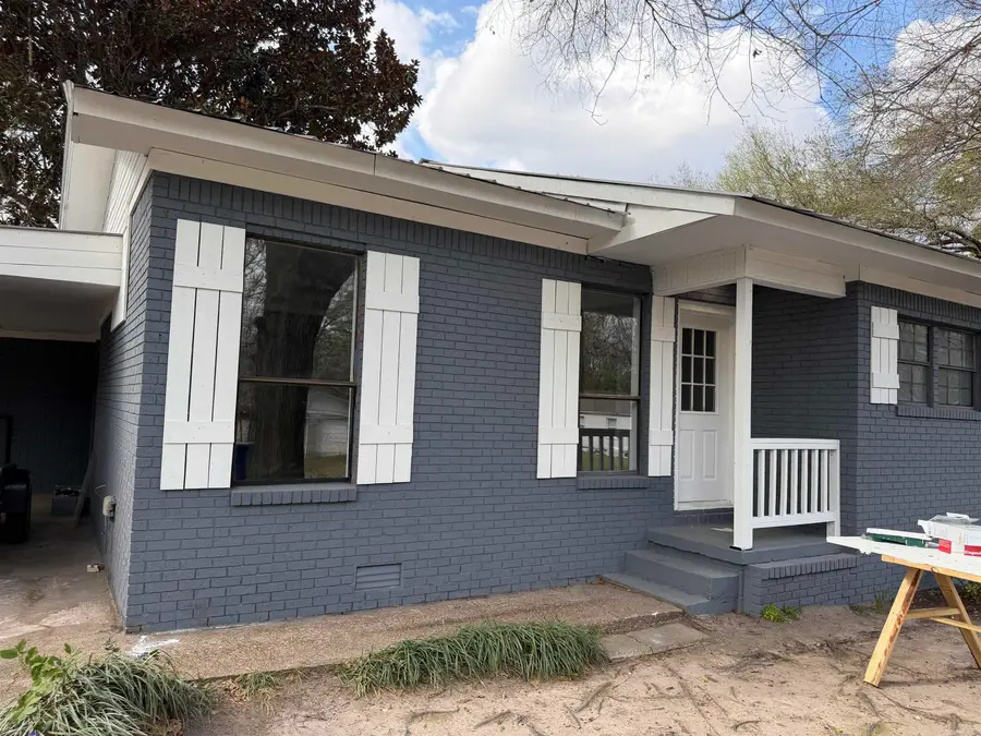 2354 Dover Ave, Camden, AR 71701 - #2