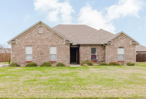 1200 Andrews Dr, Conway, AR 72032