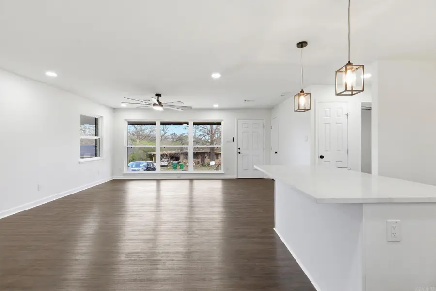 302 Oak Lane, Little Rock, AR 72205 - #2