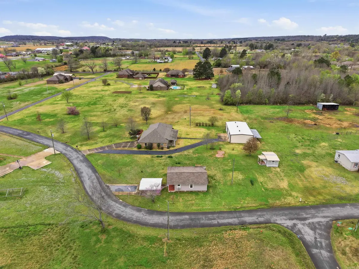 17 N Church, Vilonia, AR 72173 - #1