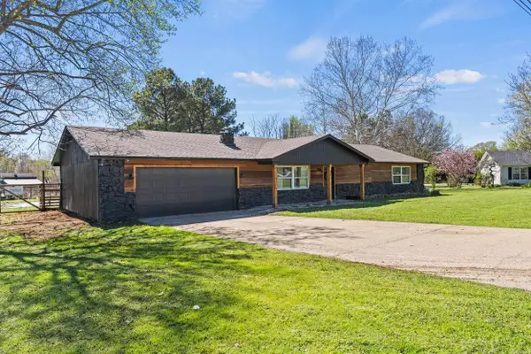 12 Donna Circle, Conway, AR 72032