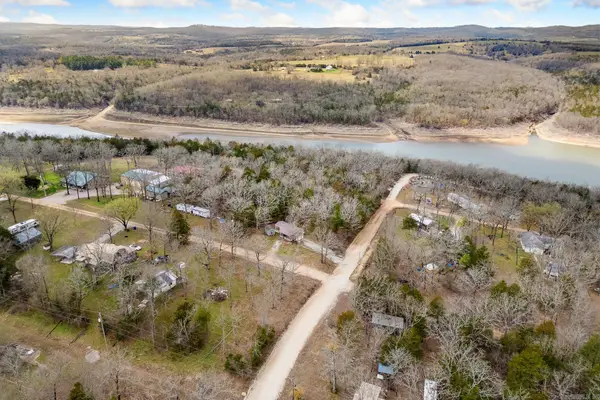 18581 West Avenue, Lead Hill, AR 72644