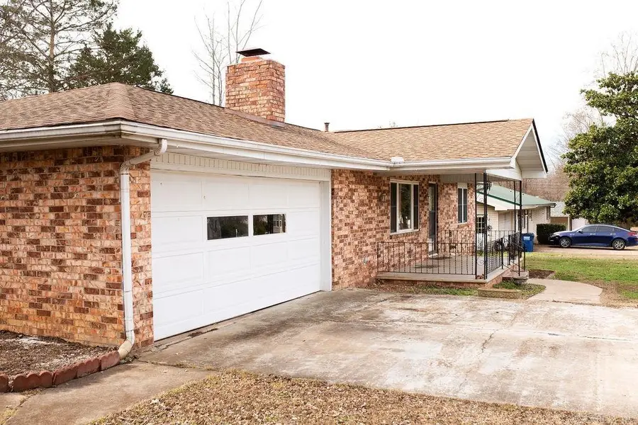 818 Locust Street, Mountain Home, AR 72653 - #3