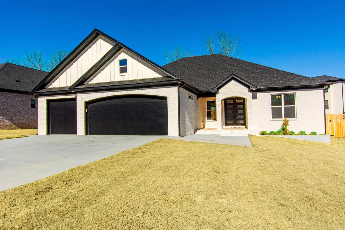 2243 E Maryland Ave, Sherwood, AR 72120 - #1
