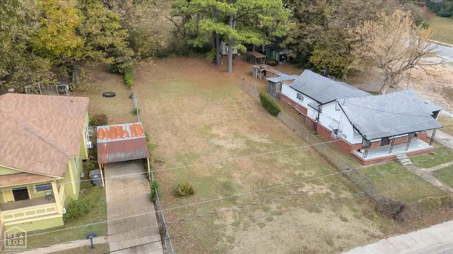 902 E Washington Ave, Jonesboro, AR 72401 - #2