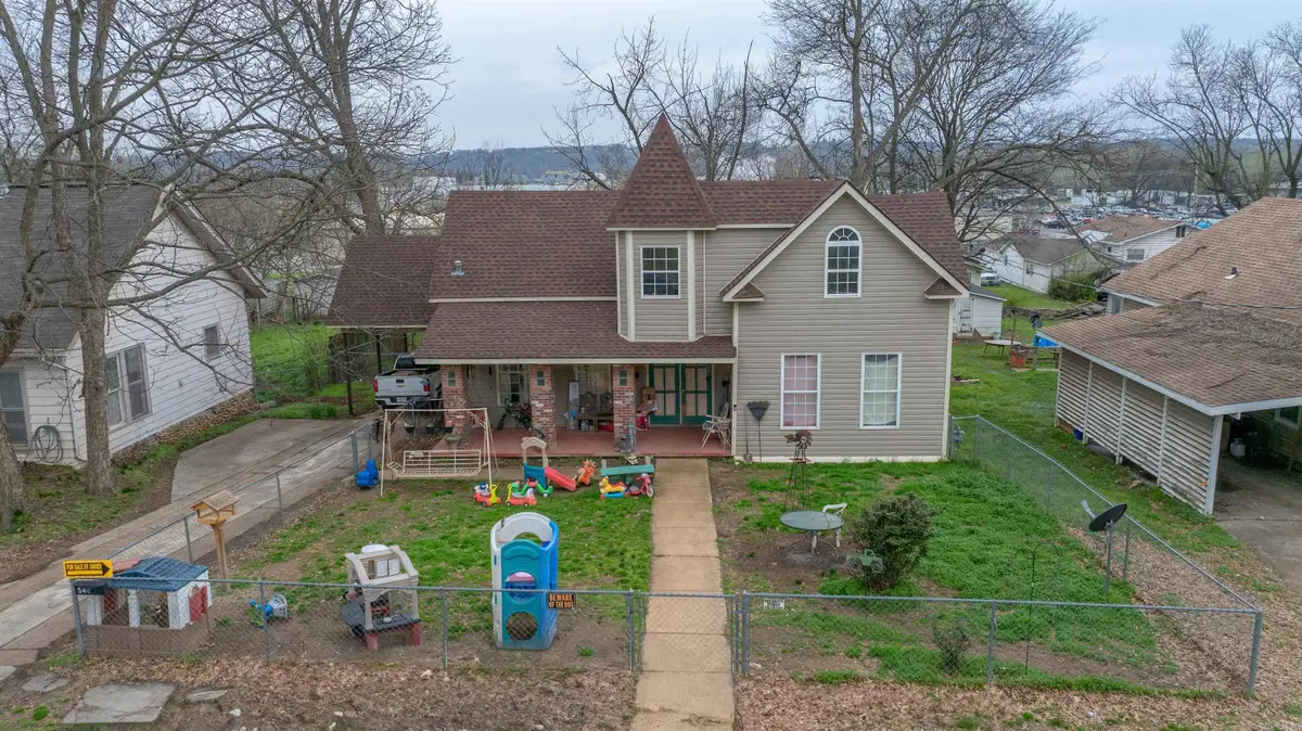 548 S Broad Street, Batesville, AR 72501 - #1