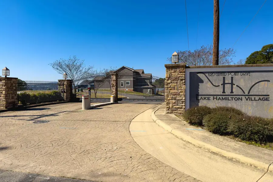 620 Grand Point Drive #25B, Hot Springs, AR 71901 - #2