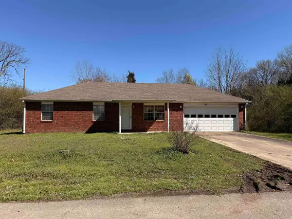 1309 Charles St, Paragould, AR 72450