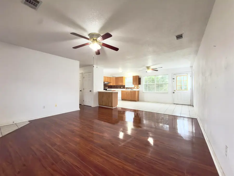 1309 Charles St, Paragould, AR 72450 - #3