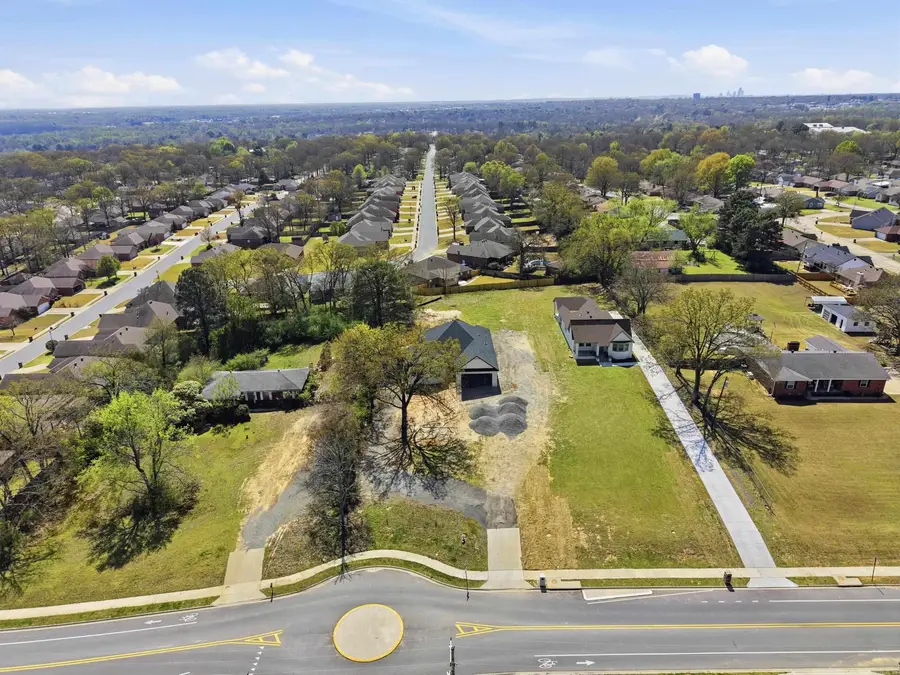 1304 E Maryland Avenue, Sherwood, AR 72120 - #3