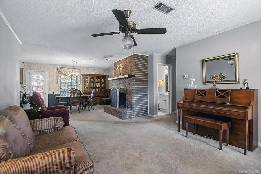 32 Kingspark Dr, Maumelle, AR 72113 - #3