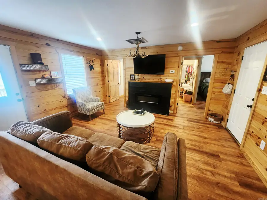 1195 & 1197 Gifford Tram Road, Malvern, AR 72104 - #2