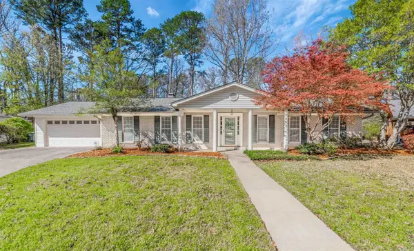 8 Stoney Brook Court, Little Rock, AR 72227