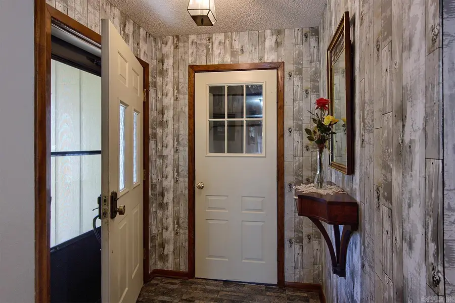 4 Sandez Lane, Hot Springs Village, AR 71909 - #3