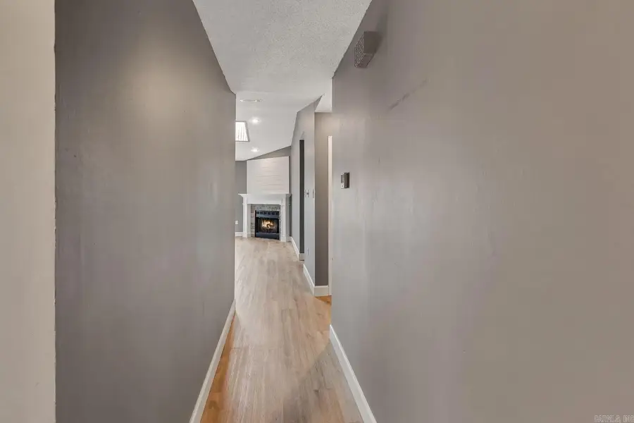 2733 Greenbriar Dr. #B, Jonesboro, AR 72401 - #3