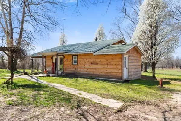 211 Featherhill Terrace, Norfork, AR 72658