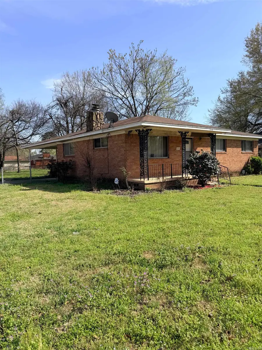 216 Mills St, North Little Rock, AR 72117 - #2