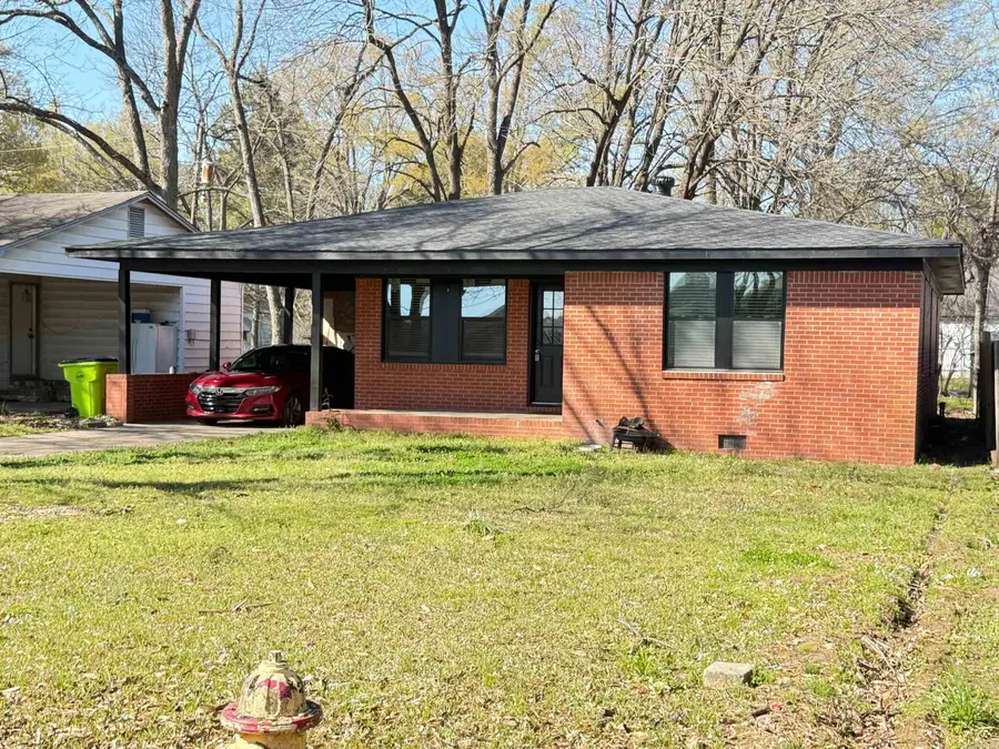 802 W 5th Street, Stuttgart, AR 72160 - #2