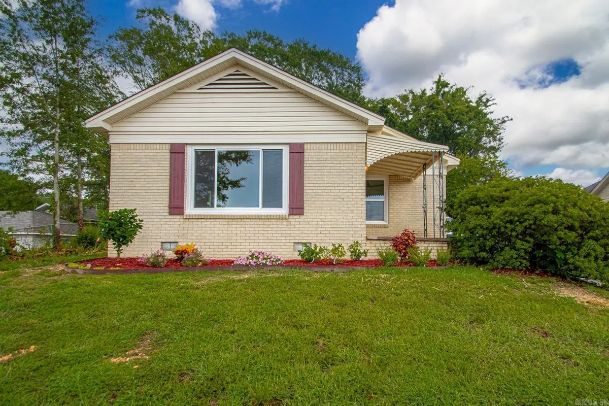 111 N 1st Street, Benton, AR 72015 - #1