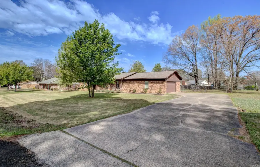 38 Country Wood Street, Cabot, AR 72023 - #3