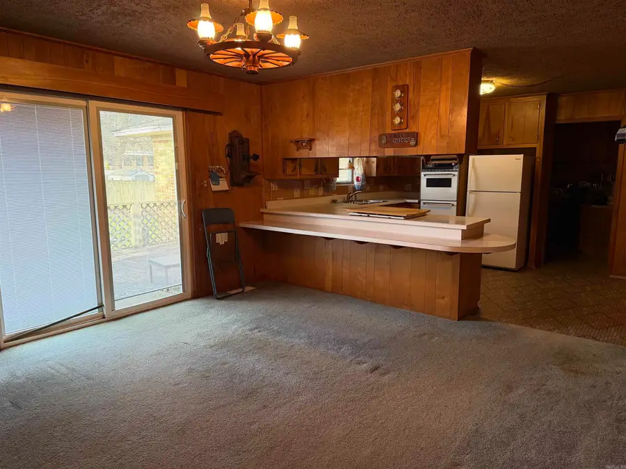 1806 W Arch Avenue, Searcy, AR 72143 - #3