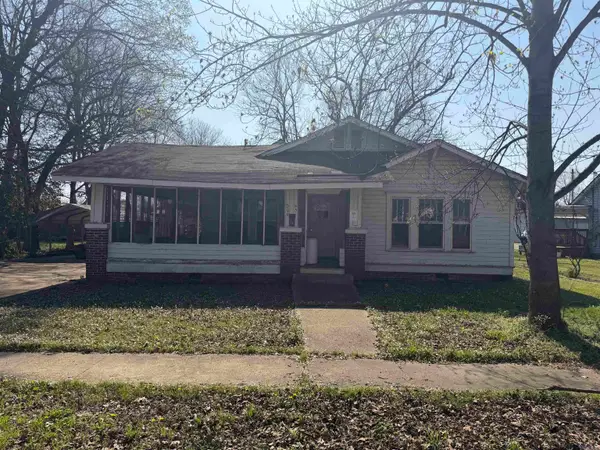509 SE 2nd Street, Walnut Ridge, AR 72476