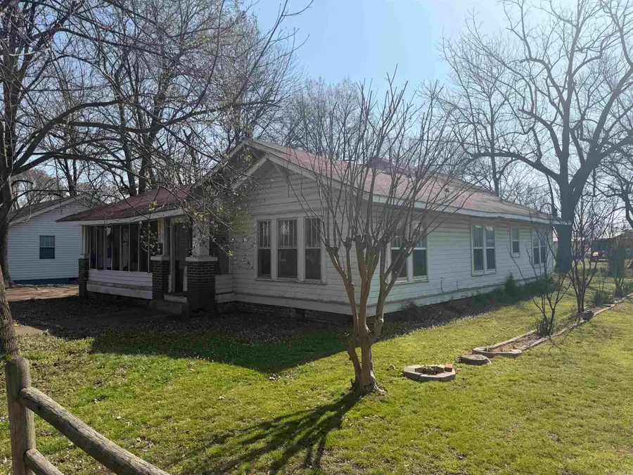 509 SE 2nd Street, Walnut Ridge, AR 72476 - #2