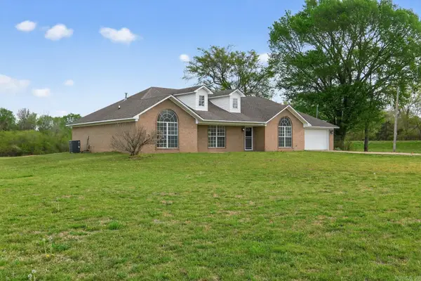 2 Green Meadows Drive, Vilonia, AR 72173