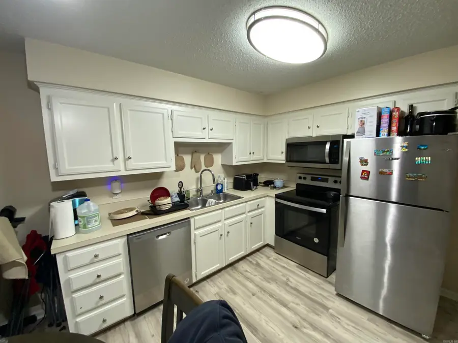 1807 Reservoir, Little Rock, AR 72227 - #3