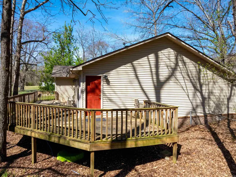 40 Chimney Rd, Batesville, AR 72501 - #3