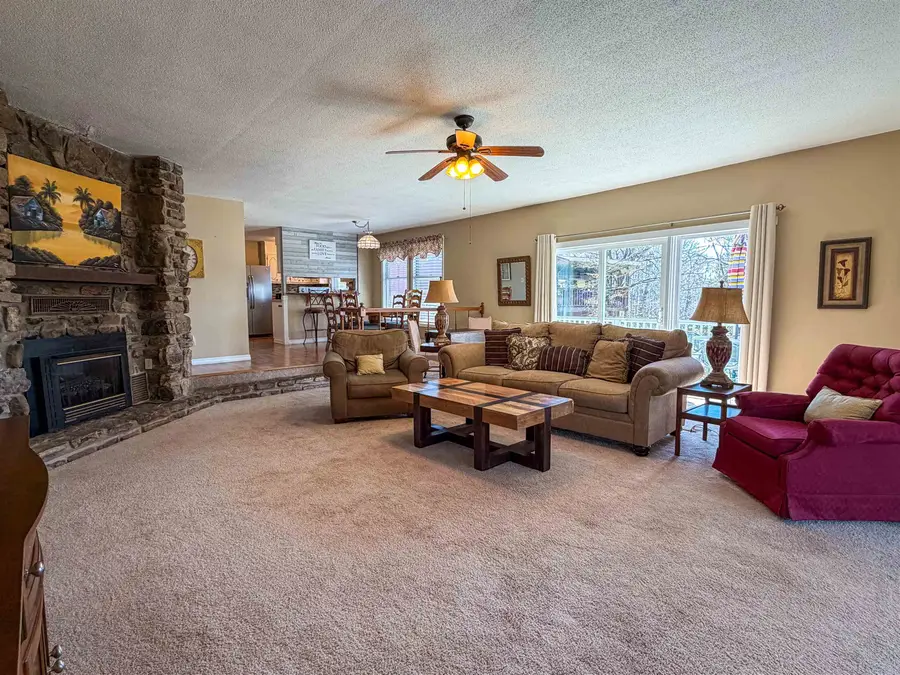 84 Powhatan Drive, Cherokee Village, AR 72529 - #3