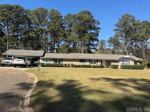 102 Meadowview Place, Monticello, AR 71655