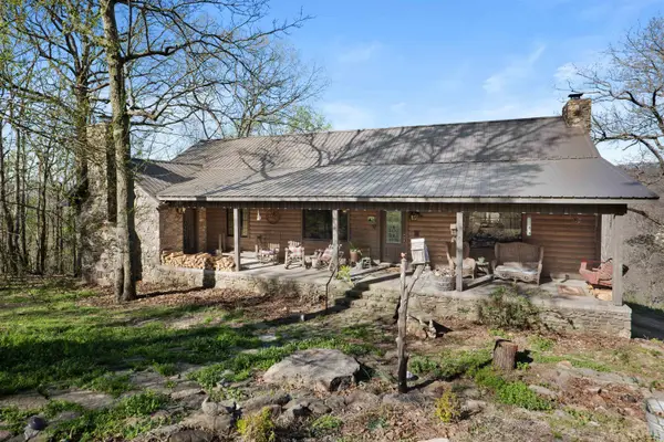 1024 Double Bridge Loop, Mountain View, AR 72560