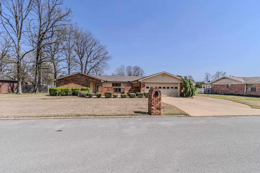601 Rosewood Drive, Paragould, AR 72450 - #2
