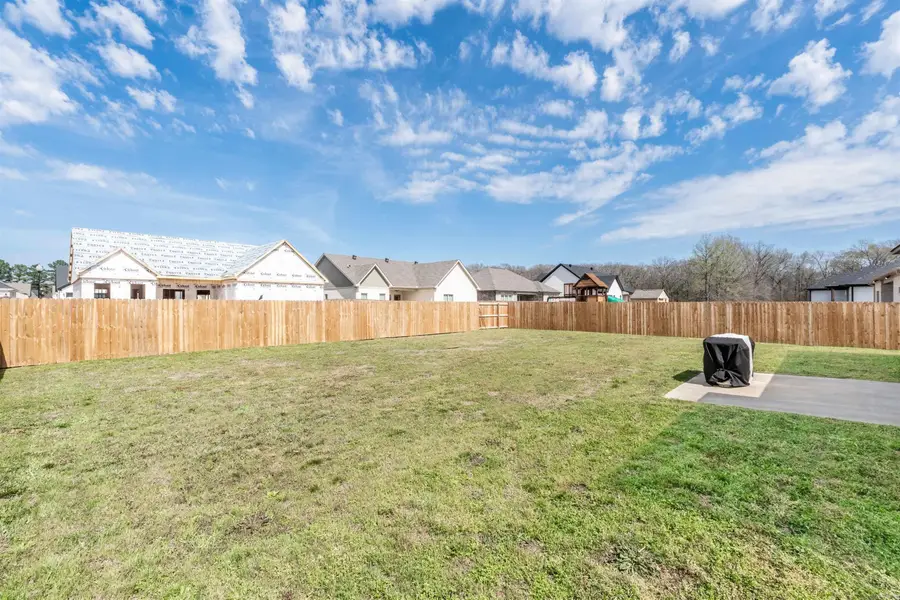 23 Dandelion Dr., Greenbrier, AR 72058 - #3