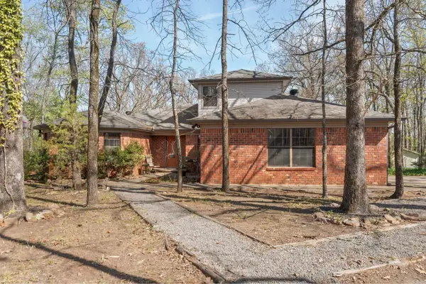 218 N Summit Drive, Cabot, AR 72023