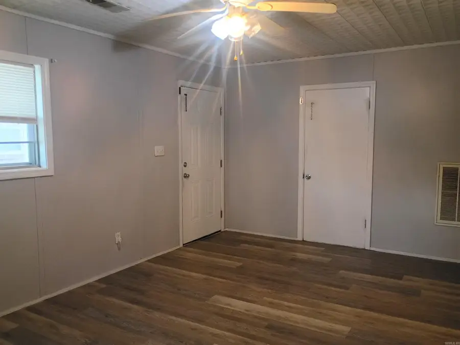 104 S. 13th Ave., Paragould, AR 72450 - #2
