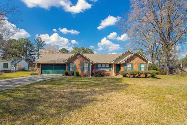 801 Kamak Drive, Beebe, AR 72012