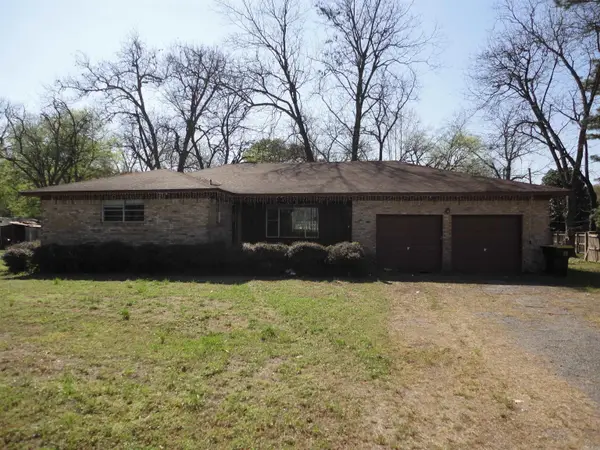 417 NE 4th Street, England, AR 72046