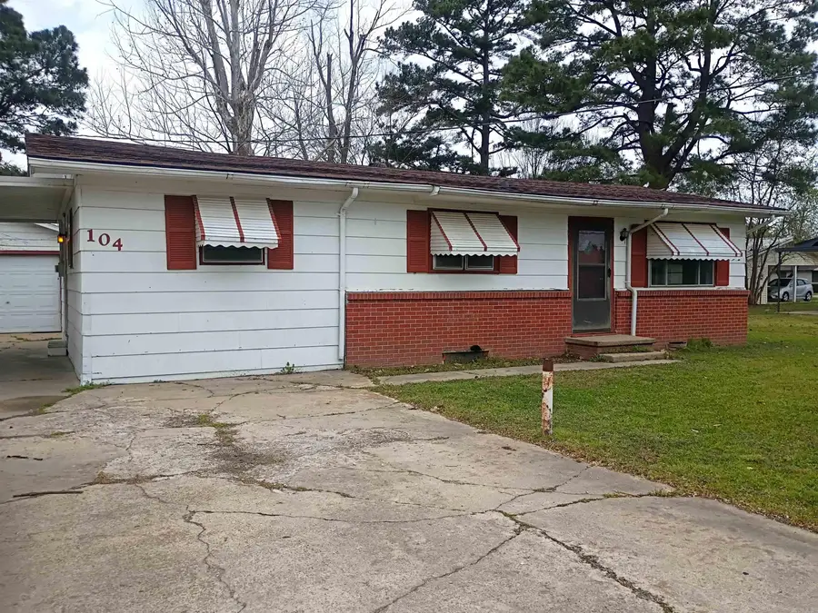 104,108,109,110 S. 13th Ave, Paragould, AR 72450 - #2