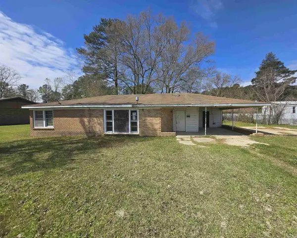 902 S Mount Holly Road, Smackover, AR 71762