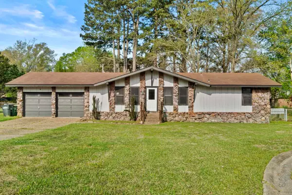 15 Algonkin Place, Sherwood, AR 72120