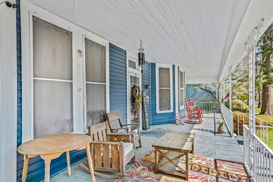 610 W Center Avenue, Searcy, AR 72143 - #2