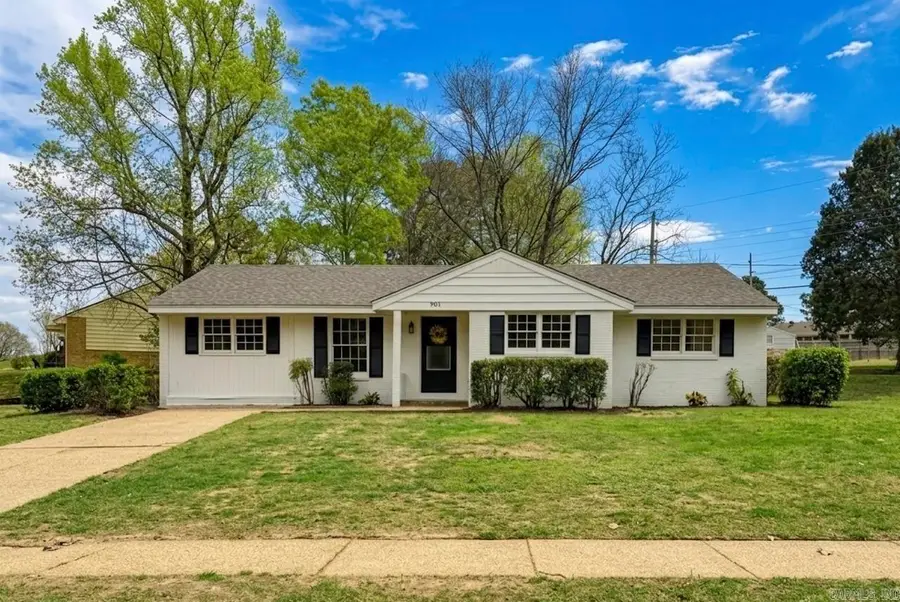 901 Valley Drive, Jonesboro, AR 72401 - #2