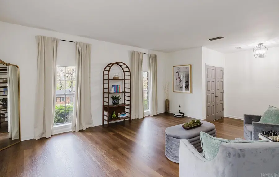 18 Shawnee Forest Cove, Little Rock, AR 72212 - #3